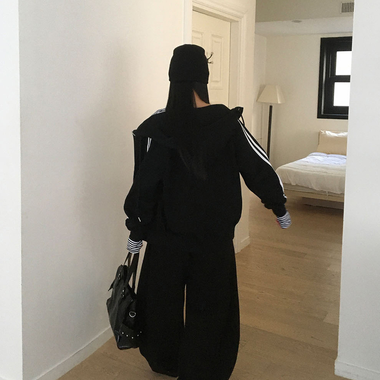 【起毛】クルーラインフードジップアップ BLACK