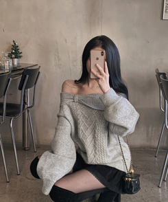 オフショルダーリボンケーブルニット GREY