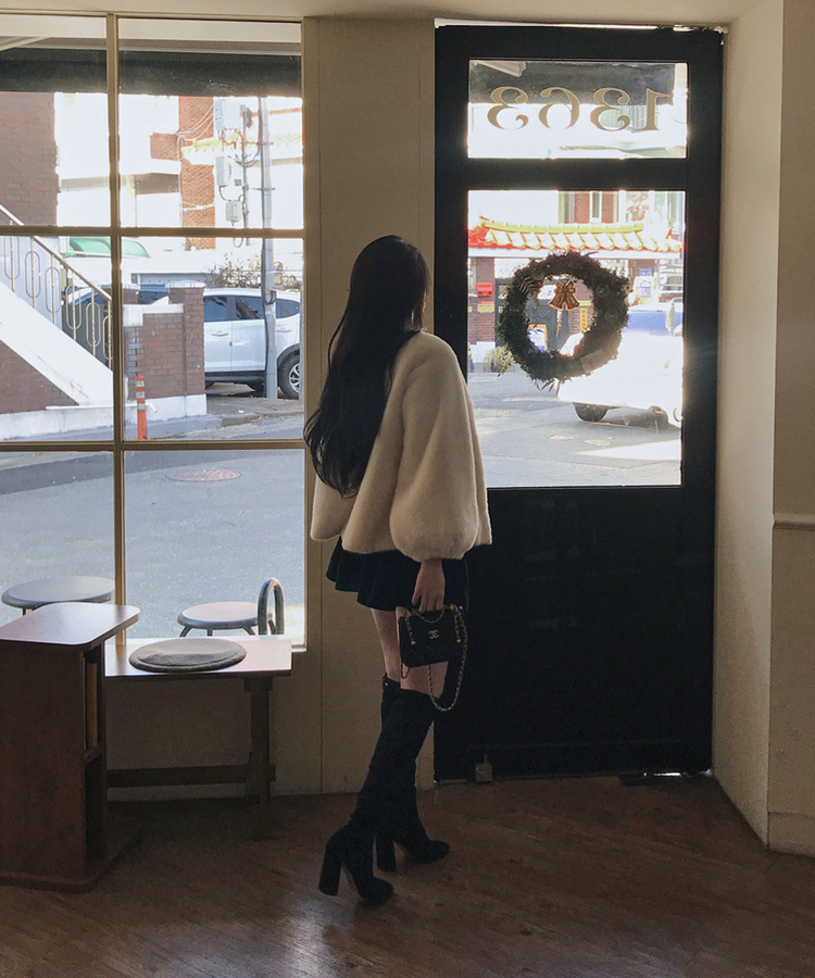 ノーカラースナップボタンミンクファージャケット IVORY