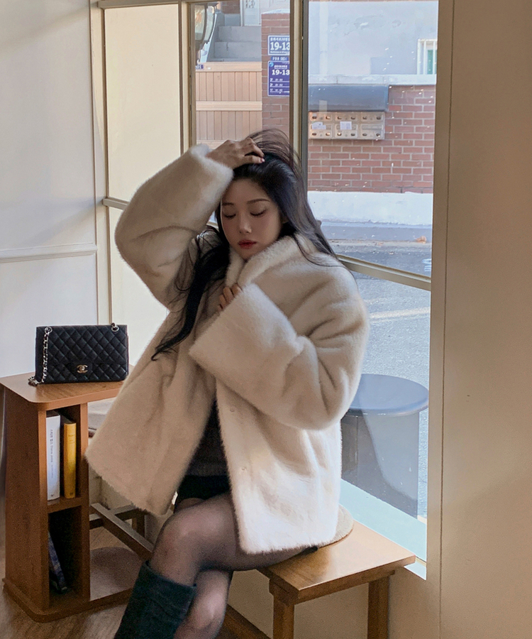 ハイネックキュービックバックルミンクファージャケット IVORY