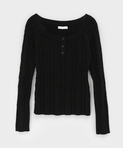 ケーブルヘンリーネックニット