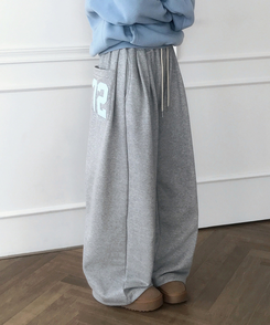 【起毛】72刺繍ピンタックワイドトレーニングパンツ(5color) MERANGE GRAY