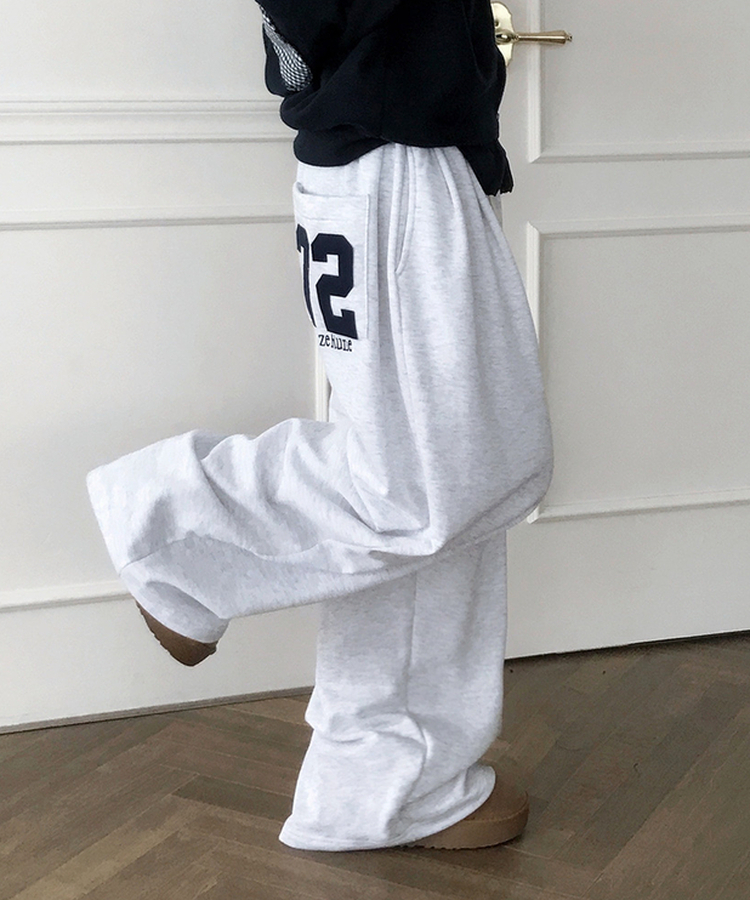 【起毛】72刺繍ピンタックワイドトレーニングパンツ(5color) MERANGE WHITE
