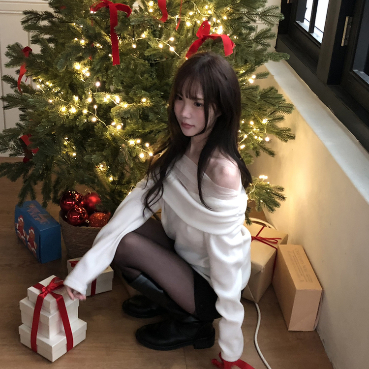 レースオフショルダー長袖Tシャツ IVORY