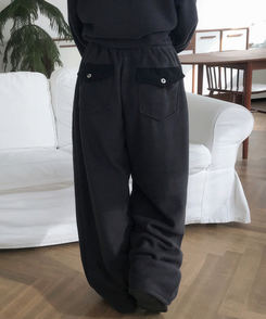 チェックポケットフリースバルーンワイドパンツ CHARCOAL