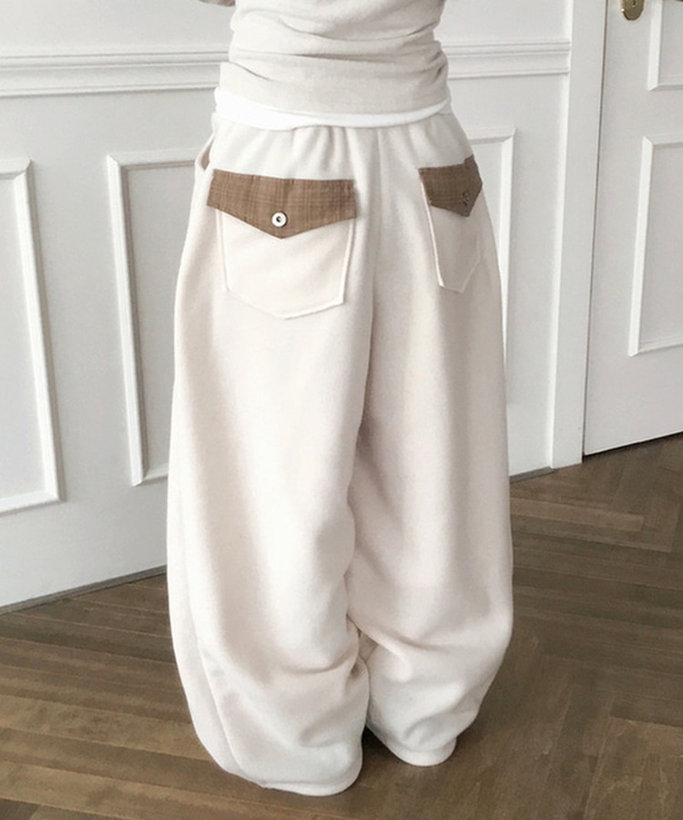 チェックポケットフリースバルーンワイドパンツ CREAM