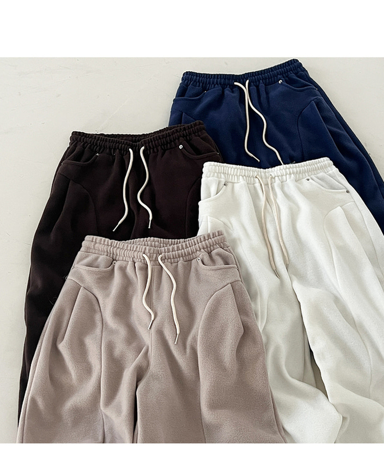 リベットピンタックフリースバルーンワイドパンツ