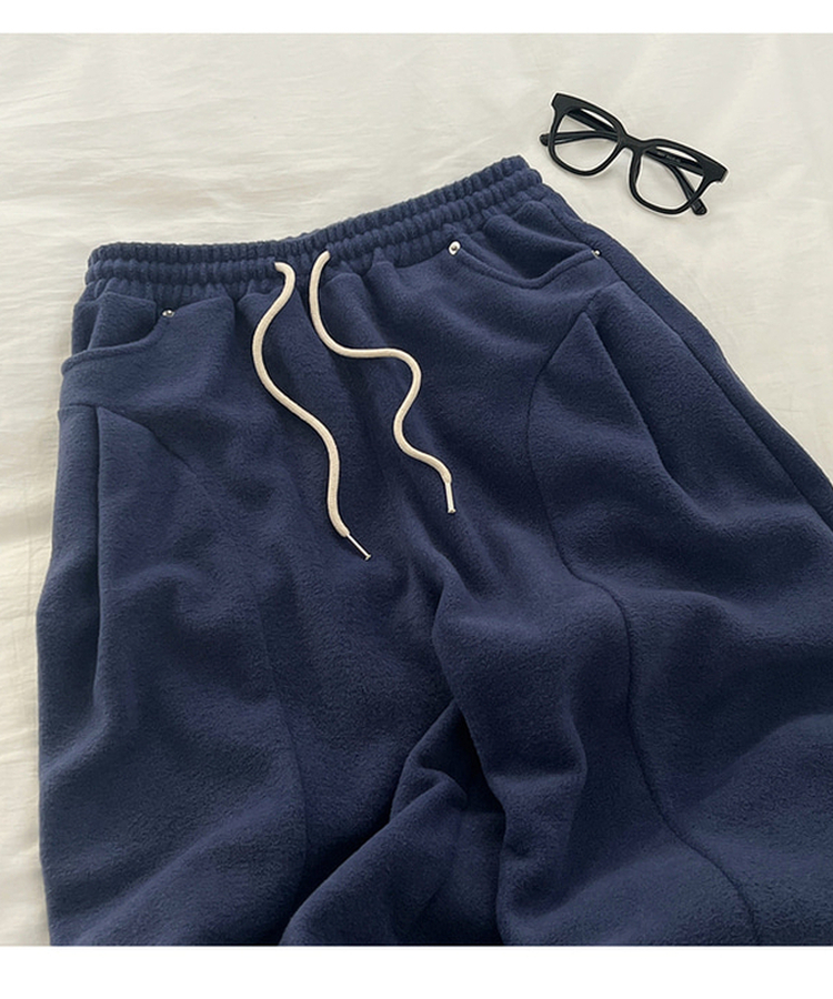 リベットピンタックフリースバルーンワイドパンツ