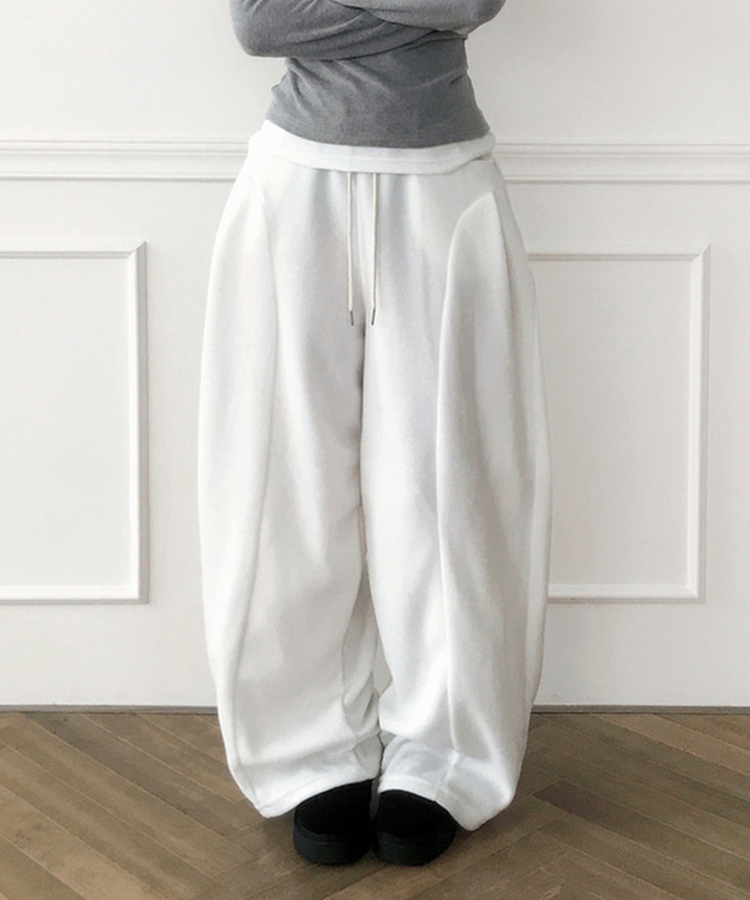 リベットピンタックフリースバルーンワイドパンツ IVORY