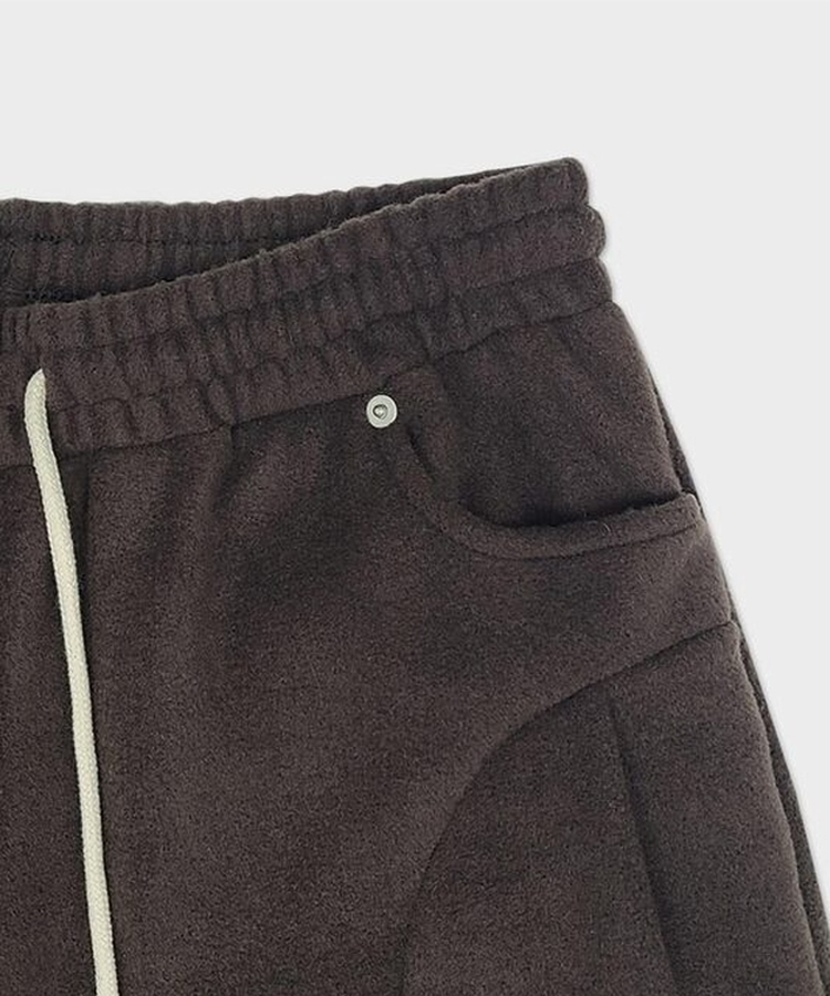 リベットピンタックフリースバルーンワイドパンツ