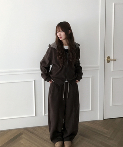 チェックフリースフードジップアップ BROWN