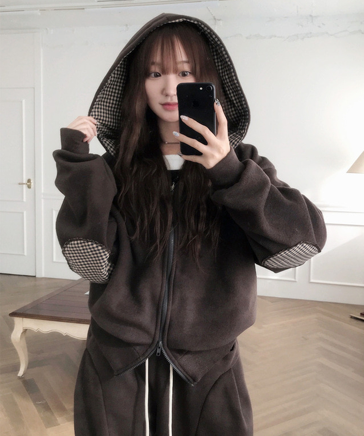 チェックフリースフードジップアップ BROWN