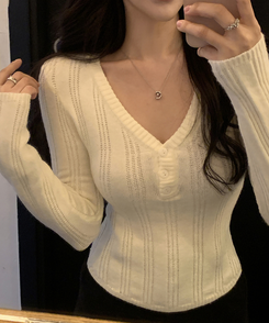 ウェンディボタンVニット IVORY