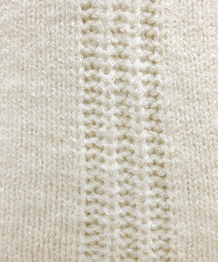 ウェンディボタンVニット