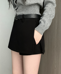 【ベルト付き】厚手無地スカートパンツ BLACK