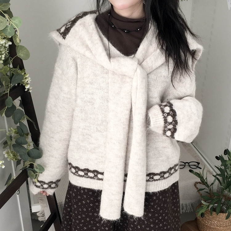 뒷태 포인트 러블리 도톰 포근 리본 브이넥 니트