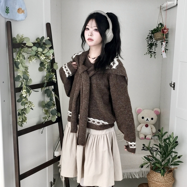 뒷태 포인트 러블리 도톰 포근 리본 브이넥 니트