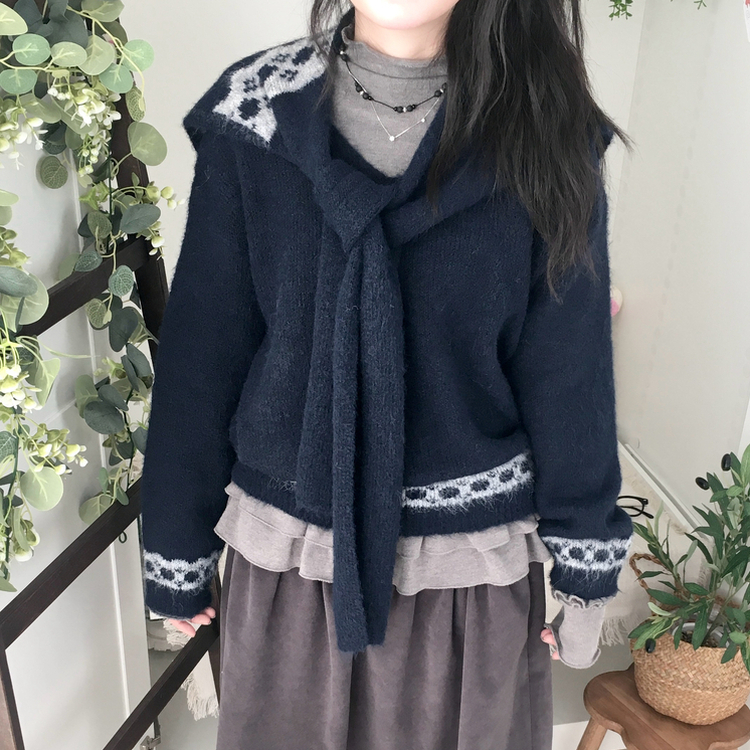 뒷태 포인트 러블리 도톰 포근 리본 브이넥 니트