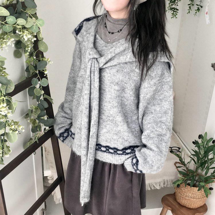 뒷태 포인트 러블리 도톰 포근 리본 브이넥 니트