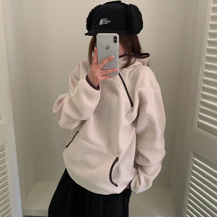 포근하게 스며드는 배색 후리스 후드티 t