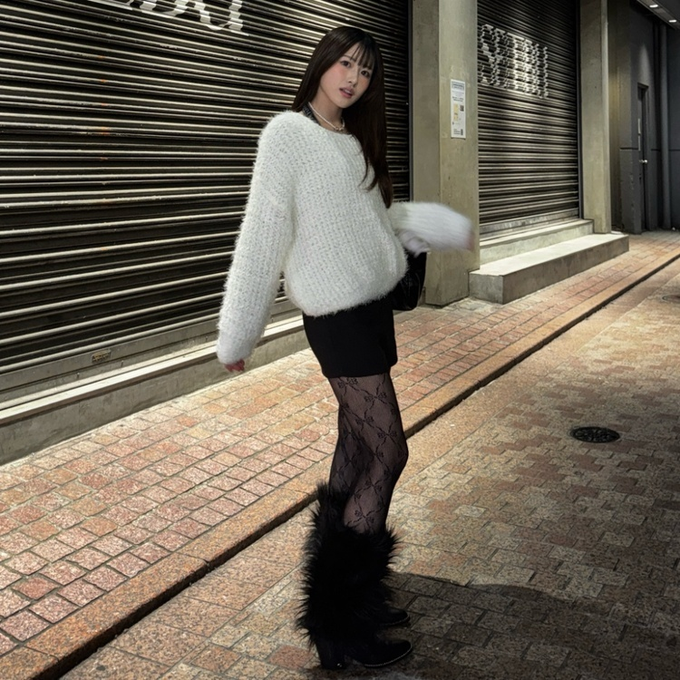 뽀글이 보트넥 앙고라 니트 아이보리