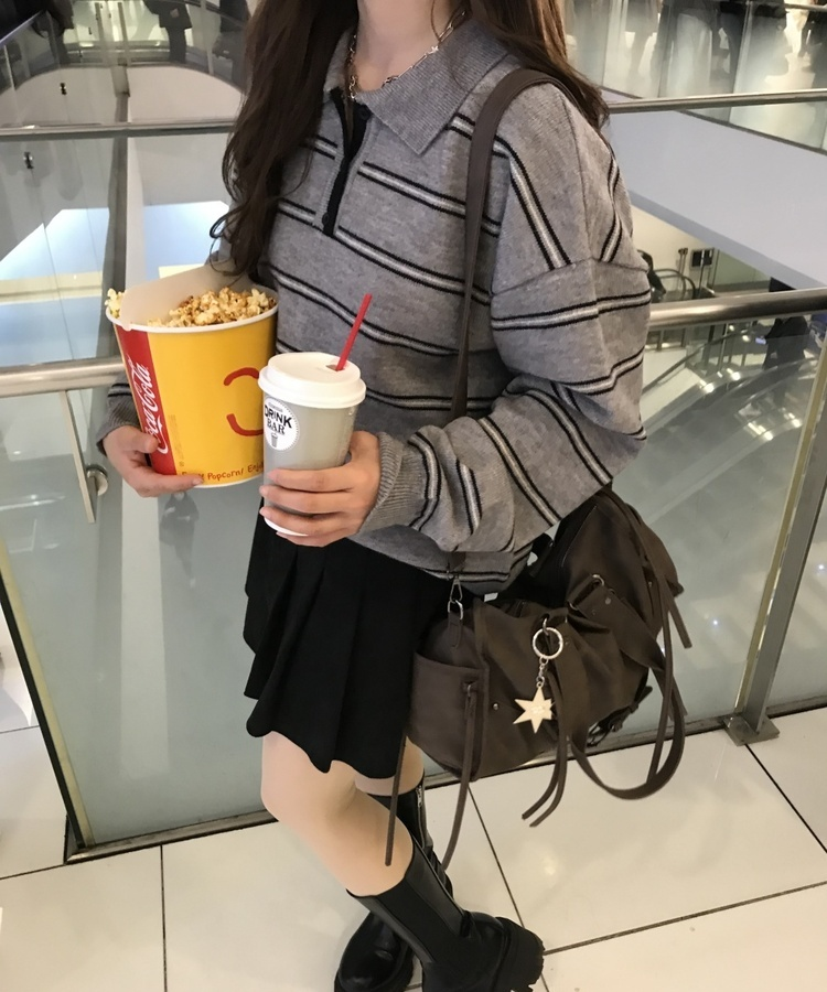 베이직 스트라이프 오버핏 니트 그레이-블랙