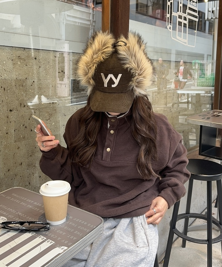 빈티지 하이넥 오버핏 후리스 브라운