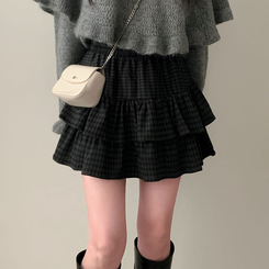 겨울에도 러블리함을 포기못한다면톤다운 분위기 체크 모직 캉캉 미니 밴딩 스커트 블랙
