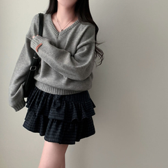 겨울에도 러블리함을 포기못한다면톤다운 분위기 체크 모직 캉캉 미니 밴딩 스커트 네이비