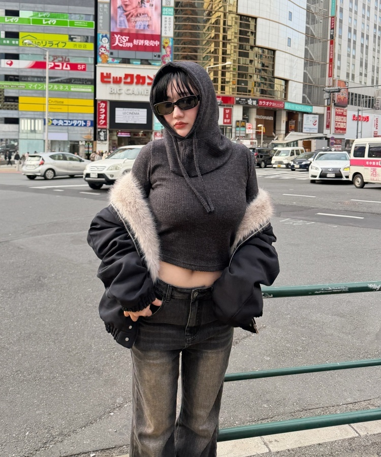 코튼 부츠컷 슬림핏 뒷포켓 데님 팬츠 블랙