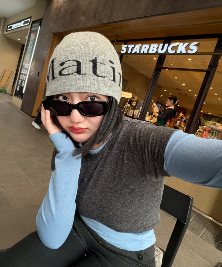 톤배색 라운드 레이어드 티셔츠 차콜