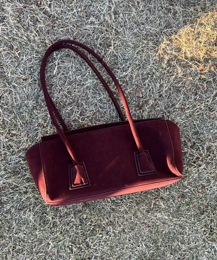 데일리 스웨이드 숄더 크로스백 버건디