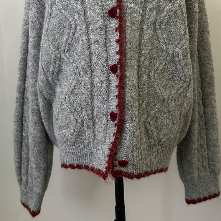레드벨벳 하트 버튼 배색 앙고라 카라 꽈배기 가디건