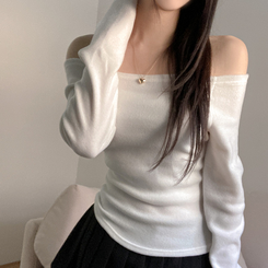 수아 포근 오프숄더 기모 티셔츠 아이보리