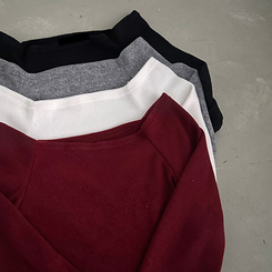 수아 포근 오프숄더 기모 티셔츠