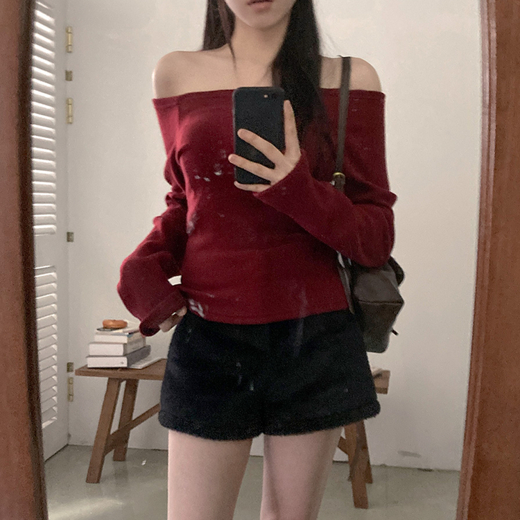 수아 포근 오프숄더 기모 티셔츠 레드