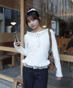 ドット柄フリル付きトップス WHITE