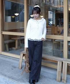 ドット柄フリル付きトップス WHITE