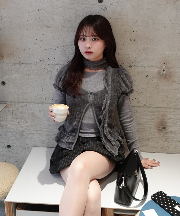 【SET】レイヤードフリルトップス＋マフラー GRAY