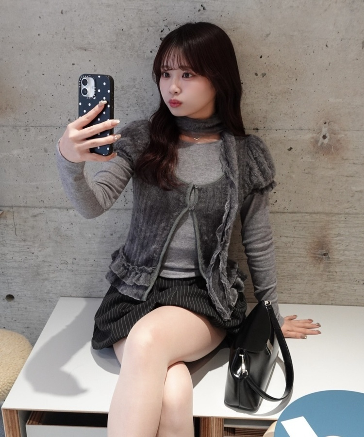 【SET】レイヤードフリルトップス＋マフラー GRAY