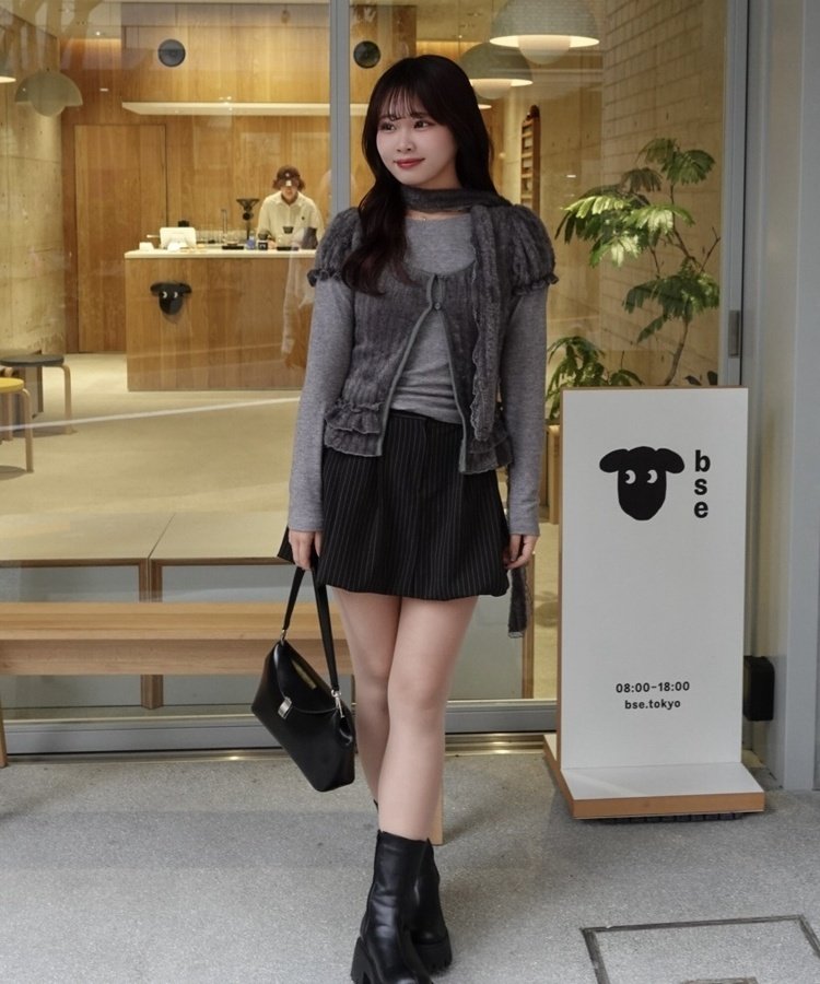 【SET】レイヤードフリルトップス＋マフラー GRAY