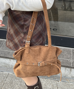 スエードベルトデザインショルダーバッグ GOLD BROWN
