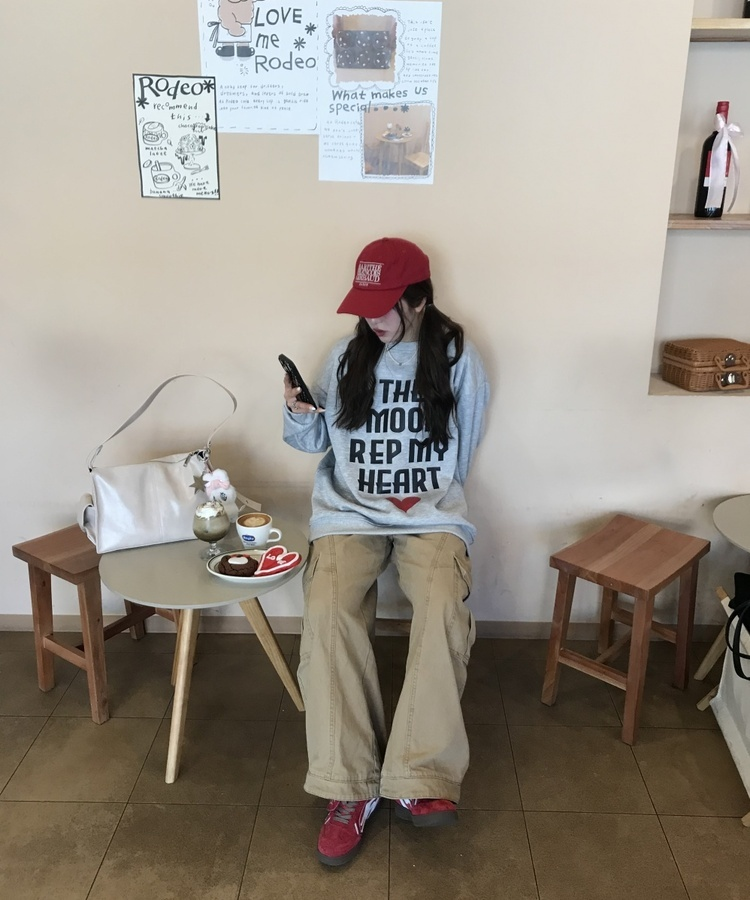 ハートプリントロゴトレーナー GRAY