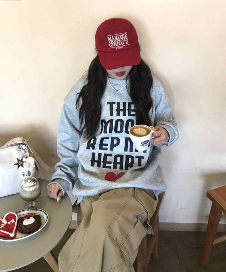 ハートプリントロゴトレーナー GRAY