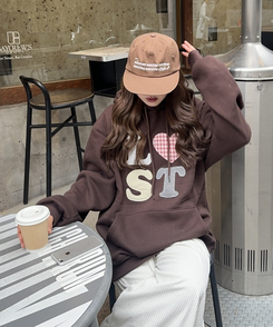 기모 자수 로스트 후드 브라운