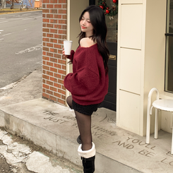 헨리넥 투웨이 원오프숄더 레더패치 오버핏 벌룬 레드 울니트 크리스마스룩 레드