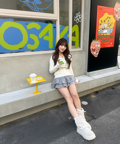 Vネックケーブル編みニット IVORY