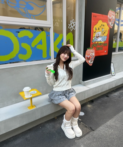 Vネックケーブル編みニット IVORY