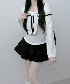 프시배색리본꼬임오프숄더기모긴팔티셔츠 아이보리