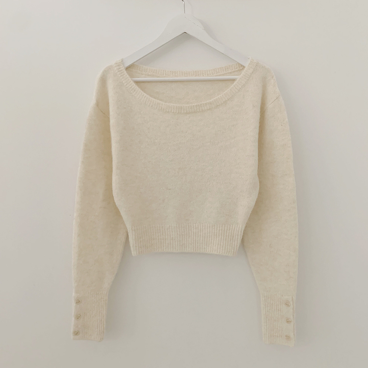 뽀송따뜻 연말룩 보트넥 원 오프숄더 소매 버튼 아방핏 크롭 워머니트